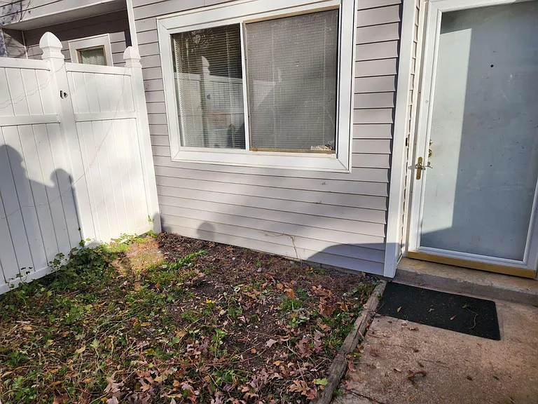 7237 Sandy Creek Dr — Photo 18