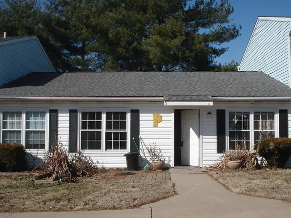 612-C3 E Campus Dr, Carbondale, IL 62901