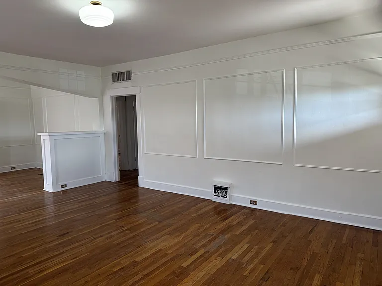 1606 Hawthorne St — Photo 5