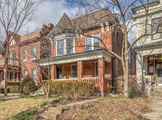 6047 Westminster Pl, Saint Louis, MO 63112