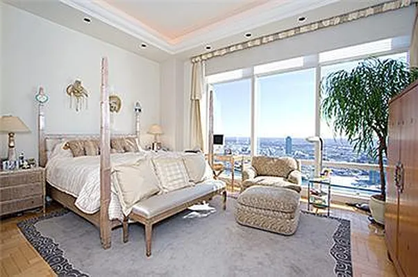 Rented by Town Residential | media 18