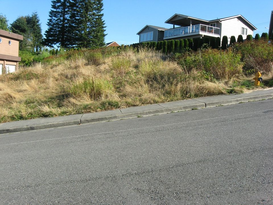 1st image of 8205 72nd Pl NE