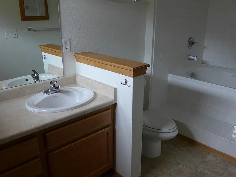 2802 Sundown Ln #J101 — Photo 9