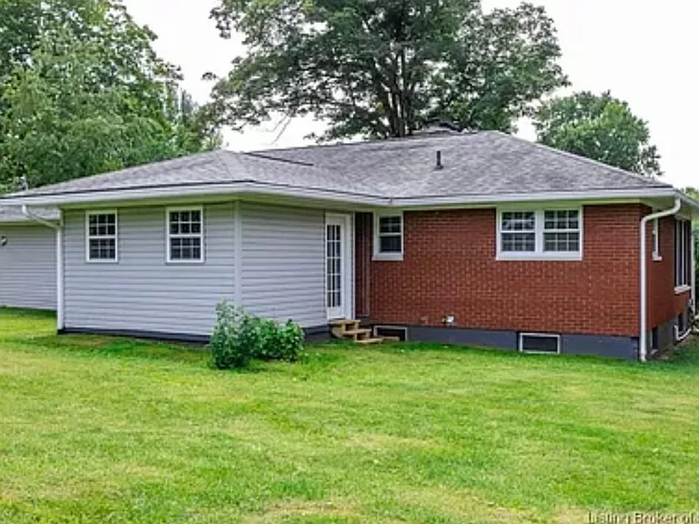 9200 Walnut St — Photo 26