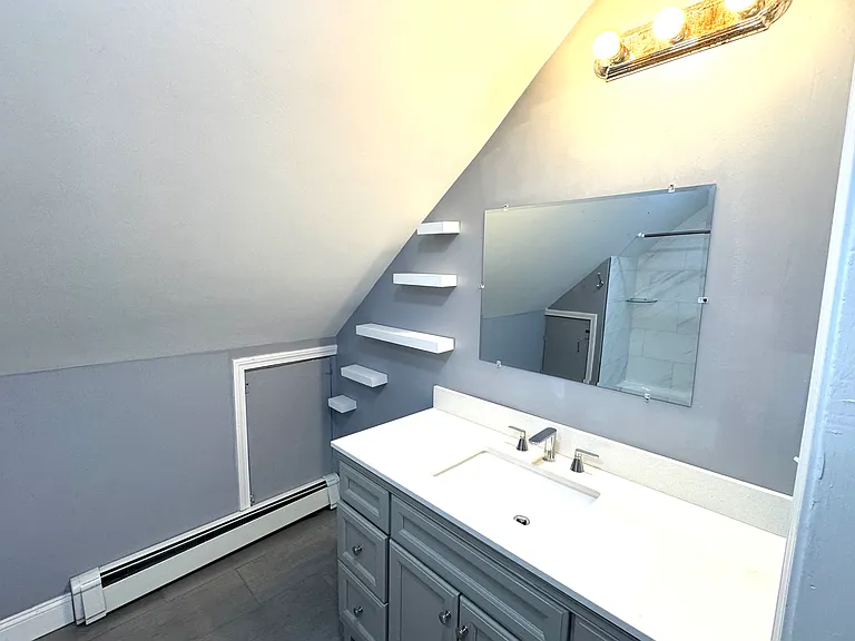 32-34 Salem St #3 — Photo 4