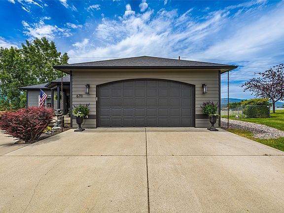 3rd image of 6711 Kelsey Ct
