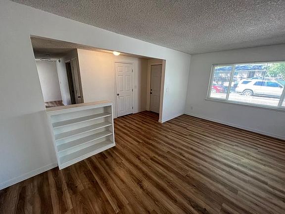 5th image of 1135 E Alexander Ave #1