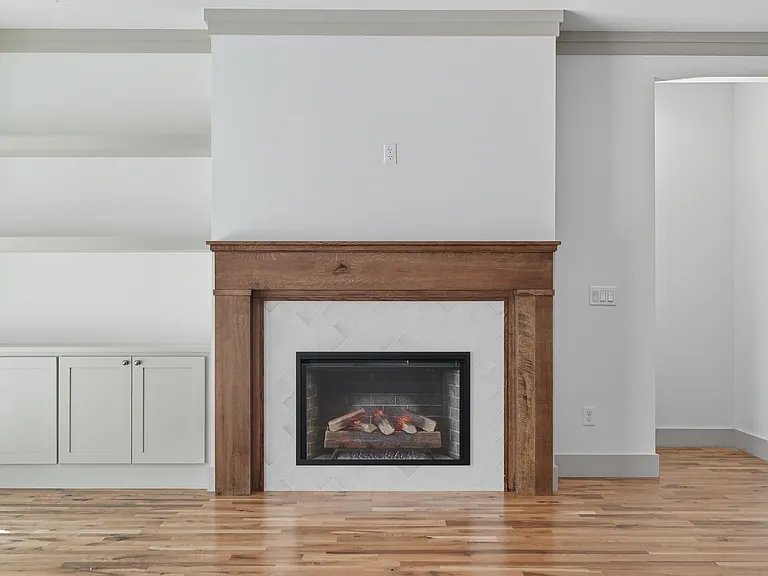 3921 S Madison Ave — Photo 29