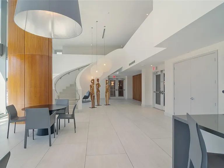 1180 N Federal Hwy #1103 — Photo 40