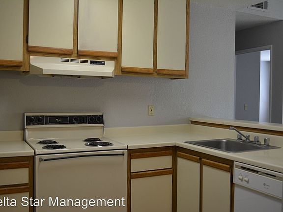 4th image of 1019 Dornajo Way APT 261