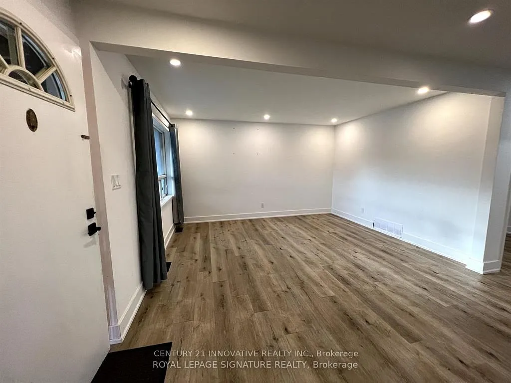 3 bed, $3,000 — Photo 3