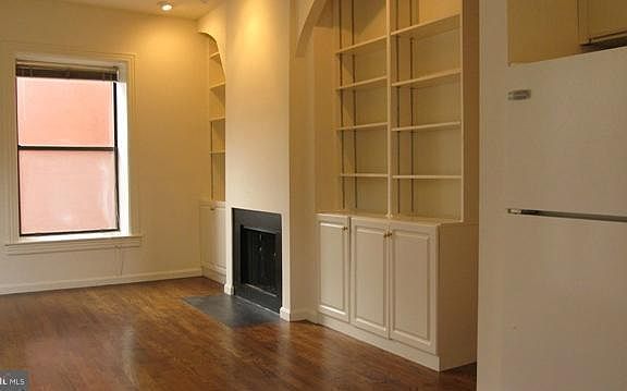 3rd image of 2101 N St NW