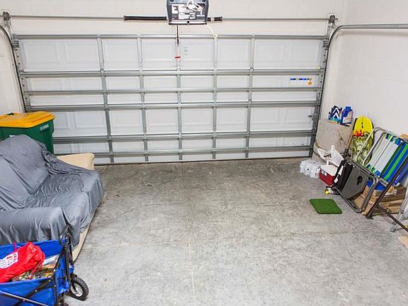 4th image of 2356 Sabastian St