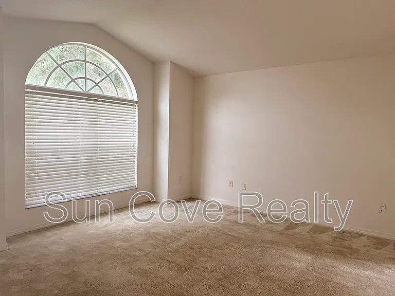24927 Siena Dr — Photo 5