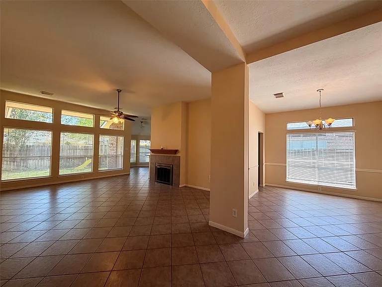 6518 Smoke Tree Ln — Photo 4