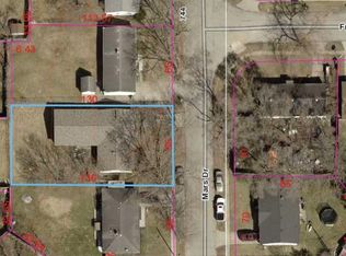 56599 Mars Dr, Elkhart, IN 46516