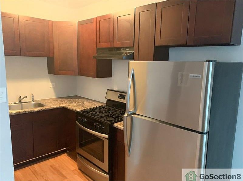 1st image of 6916 S Clyde Ave APT 101