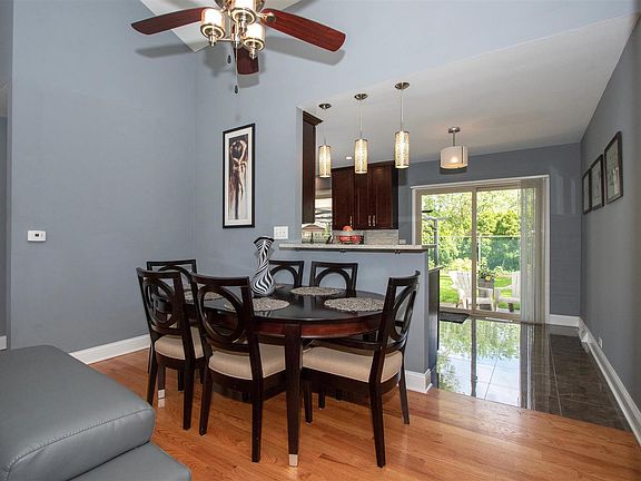 4th image of 696 Madelyn Dr