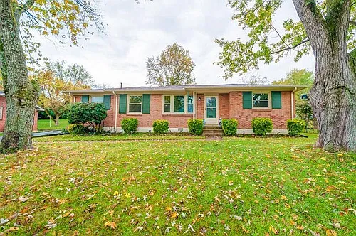 6409 Premier Dr Photo 1