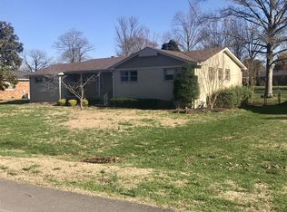 217 Bartonwood Dr, Lebanon, TN 37087