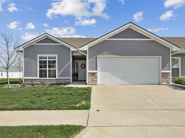 1685 SE Silver Pointe Dr, Waukee, IA 50263