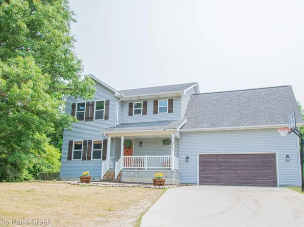 210 N Newman Rd, Lake Orion, MI 48362