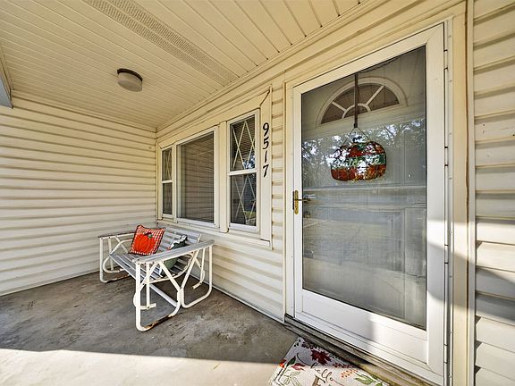 5th image of 9517 E Newton Pl