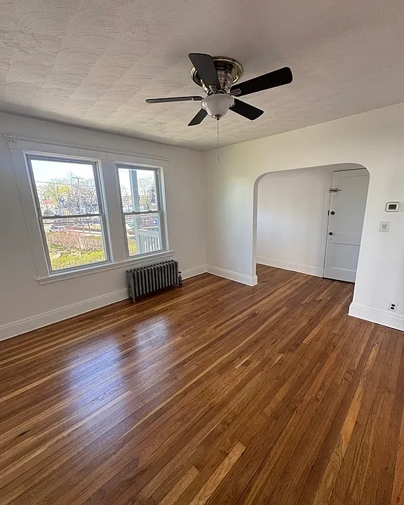 196 Reservation Rd #2