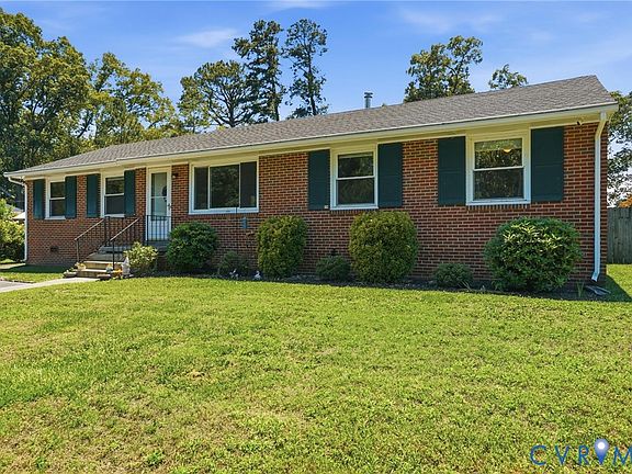3rd image of 2403 Omega Rd