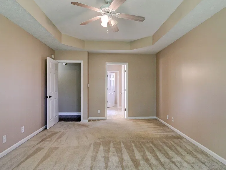 3729 Kendra Ct N — Photo 23