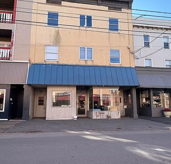 1820 Sanderson Ave #3 — Photo 10