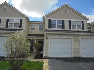 1248 Brookdale Dr #30, Carpentersville, IL 60110