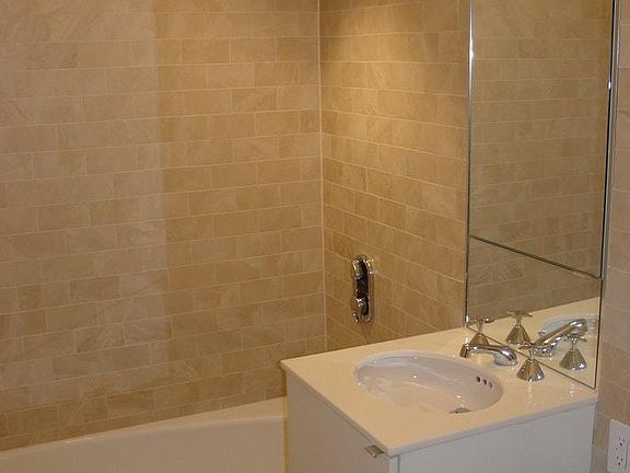 5th image of 60 W 57th St APT 12B