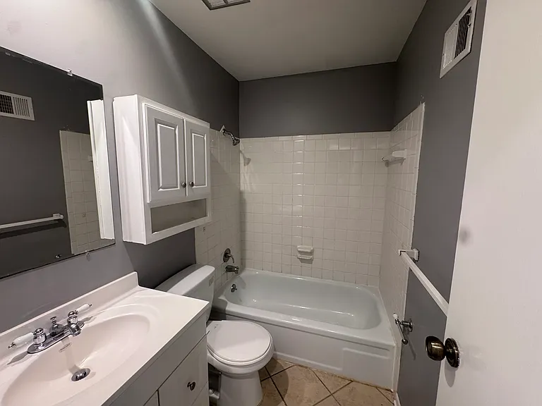 W 108th Pl — Photo 17