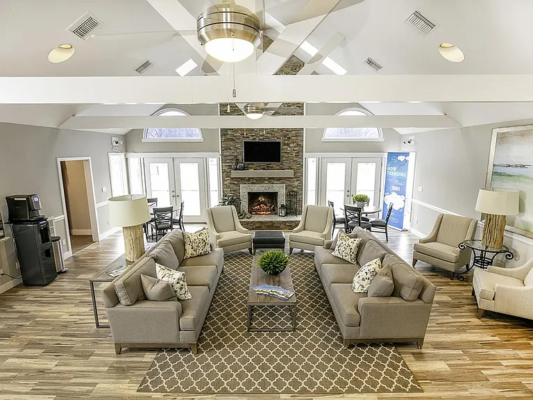 Avana Fieldstone — Photo 16