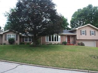 143 N Westdale Pl, Decatur, IL 62522