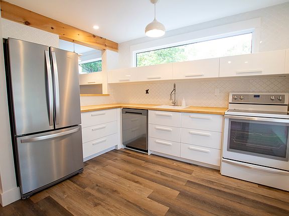 4th image of 561 Princess Ave #4