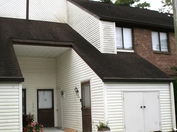 15 Country Magnolia Ln #15, Egg Harbor Township, NJ 08234