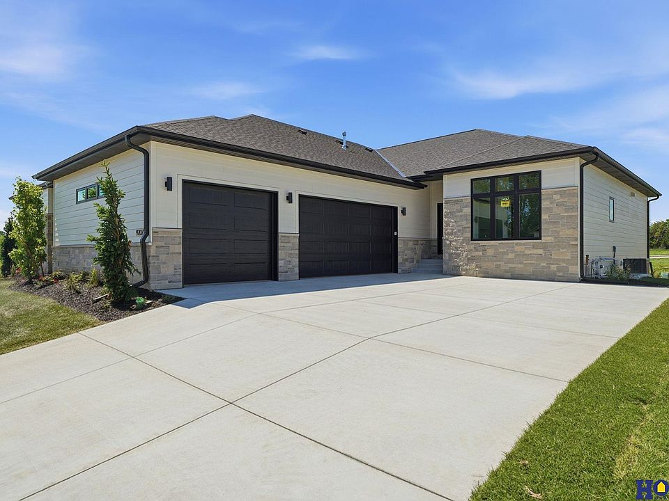 1st image of 9207 Triana Ln