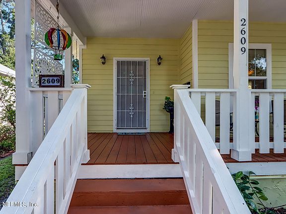 3rd image of 2609 MYRA Street
