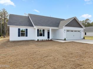 888 Old Folkstone Rd, Sneads Ferry, NC 28460