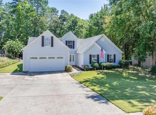 757 Baskins Cir, Winder, GA 30680
