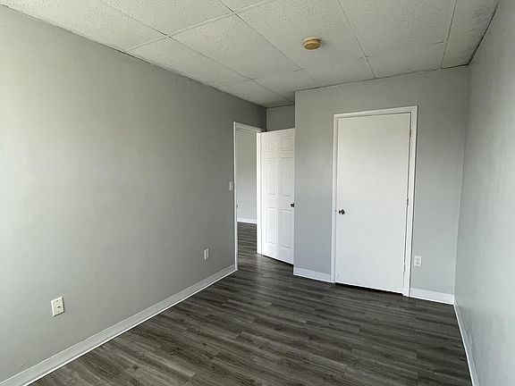4th image of 179 Grand St #4