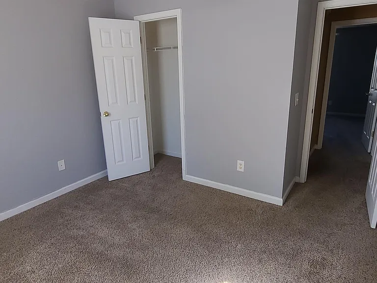 30 Princeton Ct — Photo 14