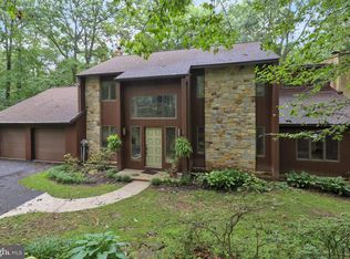 2917 Oak Ln, Morgantown, PA 19543