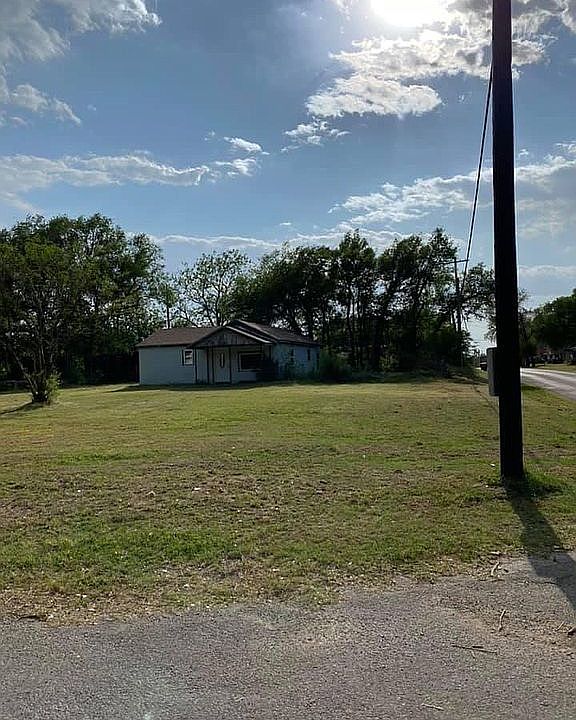2nd image of 1279 High St