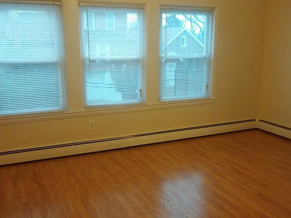 3rd image of 46 Coursen Pl Floor 2
