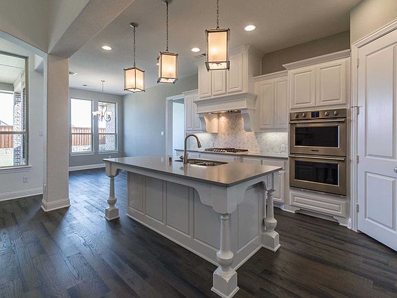 3rd image of 3907 Cathedral Oak Dr
