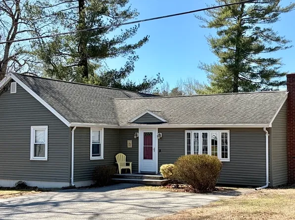 54 Walnut Rd, Tewksbury, MA 01876