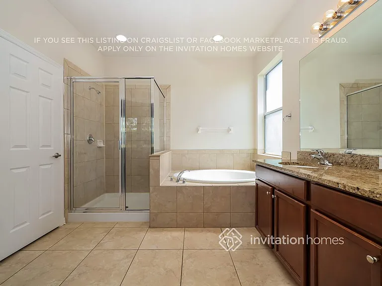 11301 Coventry Grove Cir — Photo 11